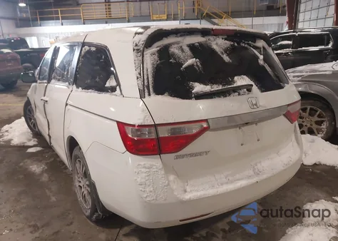 2011 Honda Odyssey Ex-L z USA, uszkodzony, nr VIN 5FNRL5H68BB026192